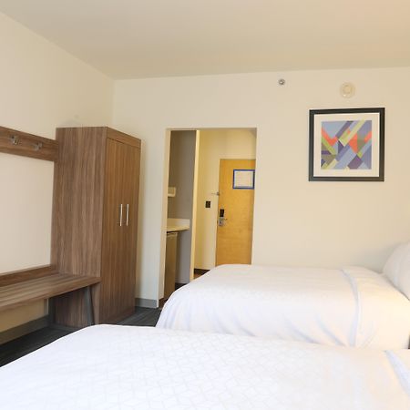 Holiday Inn Express Piedras Negras By Ihg Exterior foto