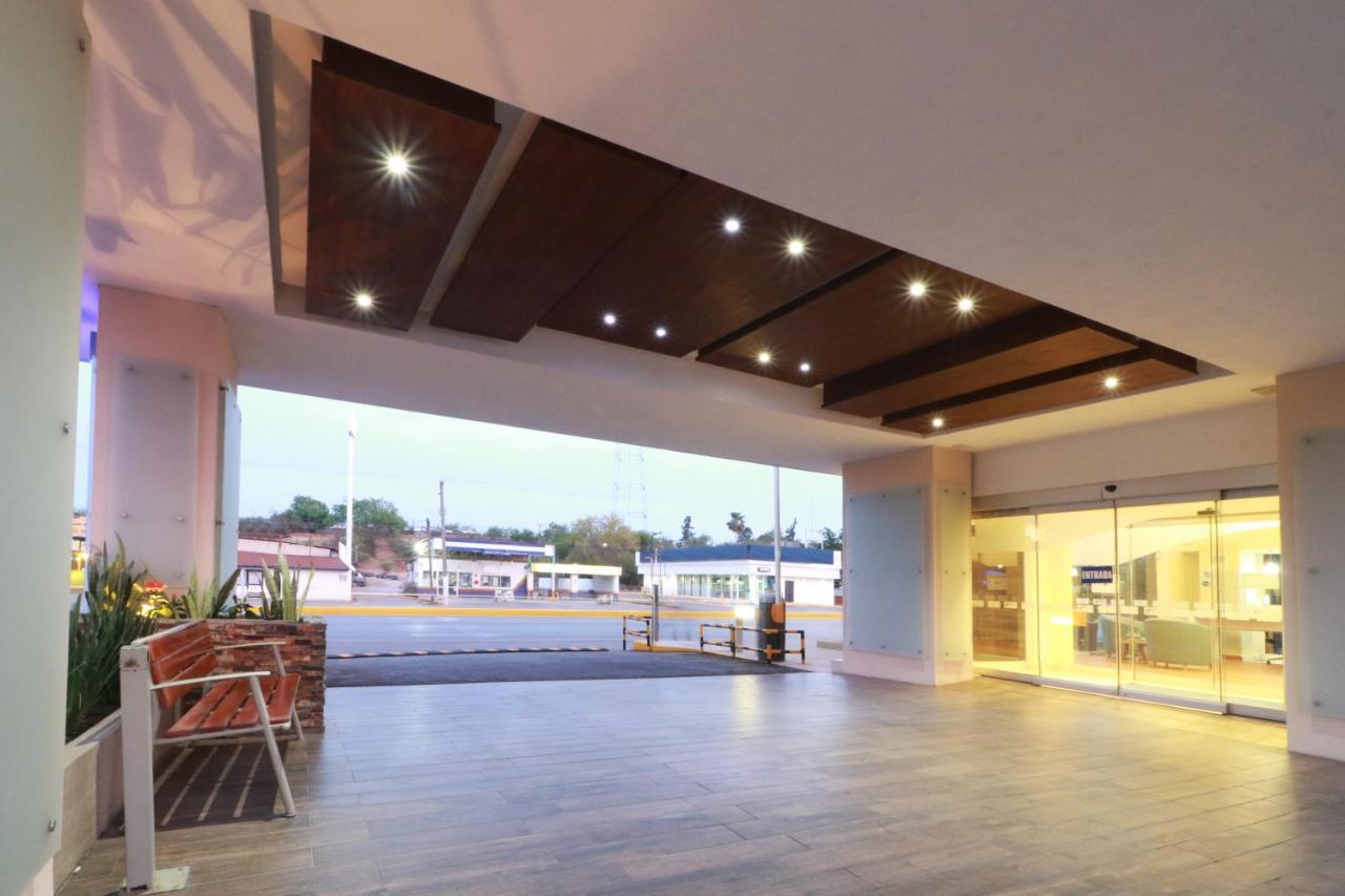 Holiday Inn Express Piedras Negras By Ihg Exterior foto